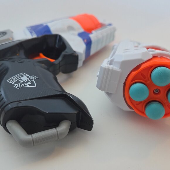 Nerf Strongarm + X-Shot Fury 4 set with darts - Picture 5 of 5